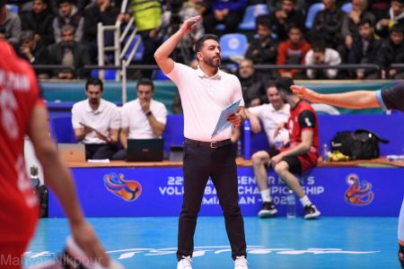 شهداب یزد با شکست شهرداری ارومیه هشتمین برد خود را جشن گرفت