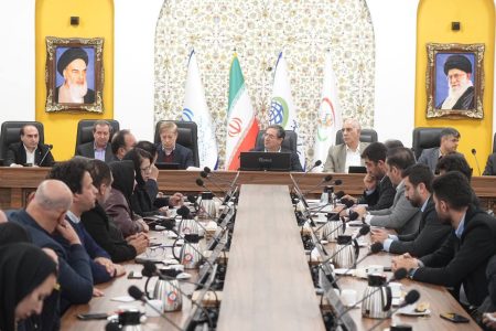 استاندار آذربایجان غربی؛ بدون صادرات، صنعت پوشاک و چرم به بلوغ نمی‌رسد