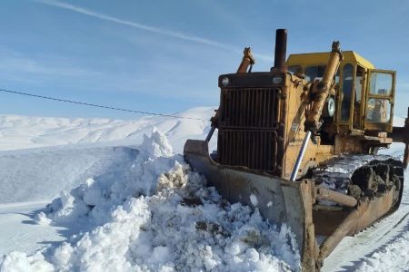 برف‌روبی ۲۲ کیلومتر از محورهای آذربایجان‌غربی در ۲۴ ساعت گذشته