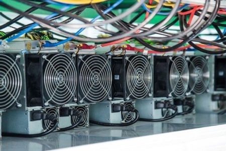 ضبط ۶ دستگاه ماینر قاچاق در ارومیه